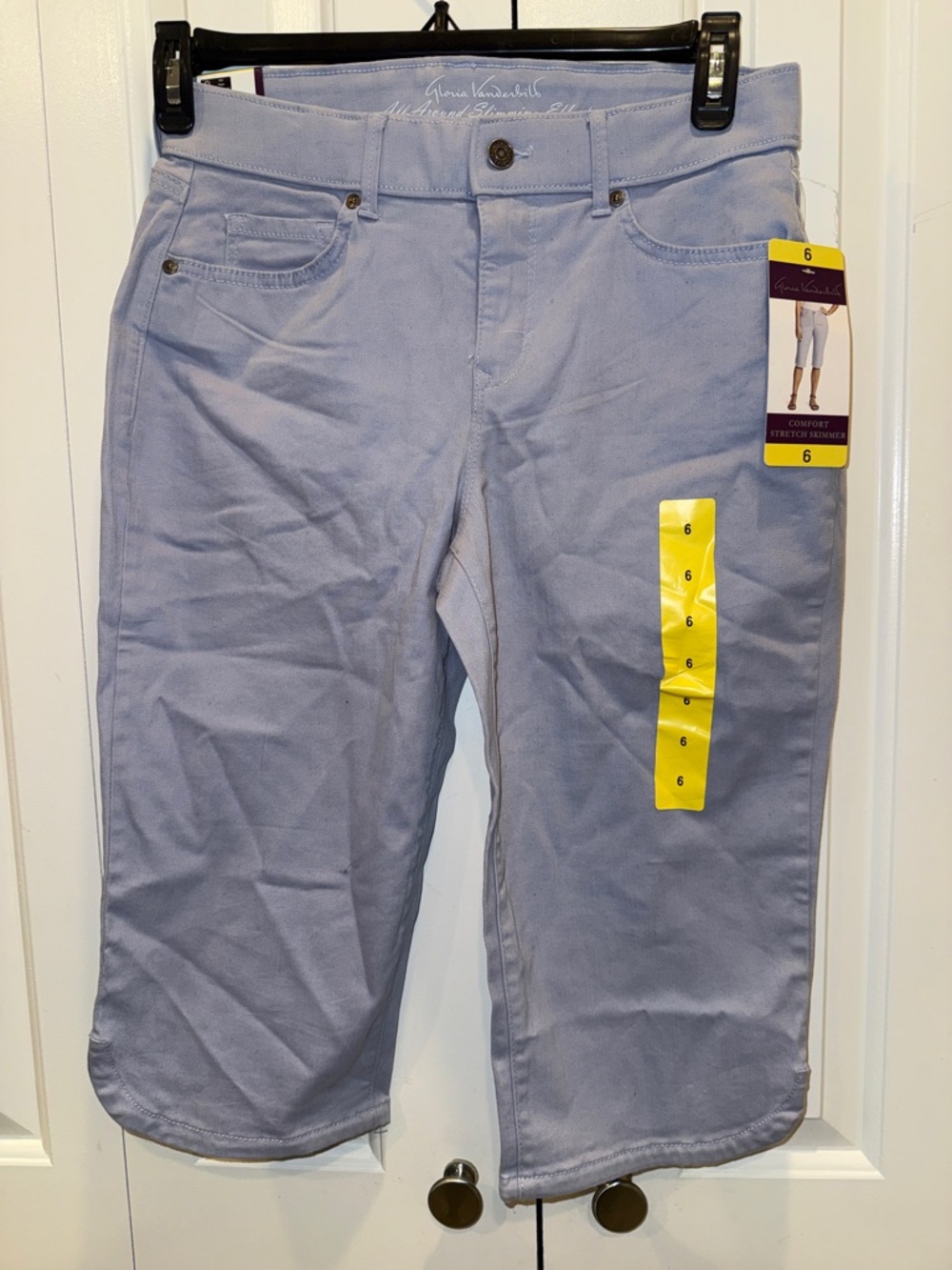 Gloria Vanderbilt Pale Blue Capri Pants